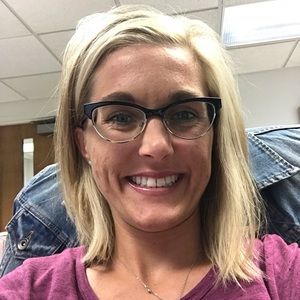 Meet your Posher, Alicia